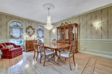 27 King Arthur Court New City NY 10956