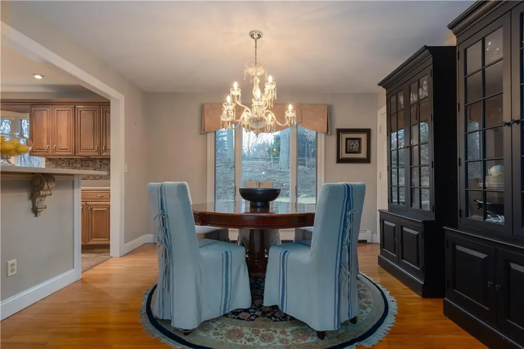 16 Mendolia Court Pearl River NY 10965