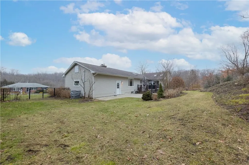 16 Mendolia Court Pearl River NY 10965
