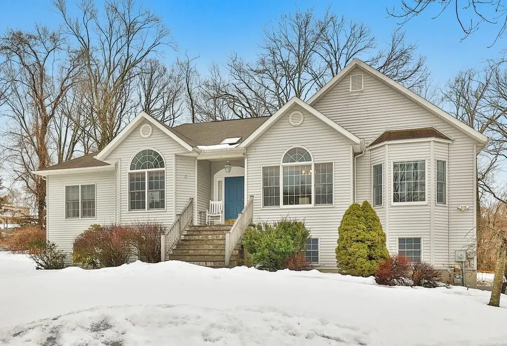 2 Nelson Lane Congers NY 10920