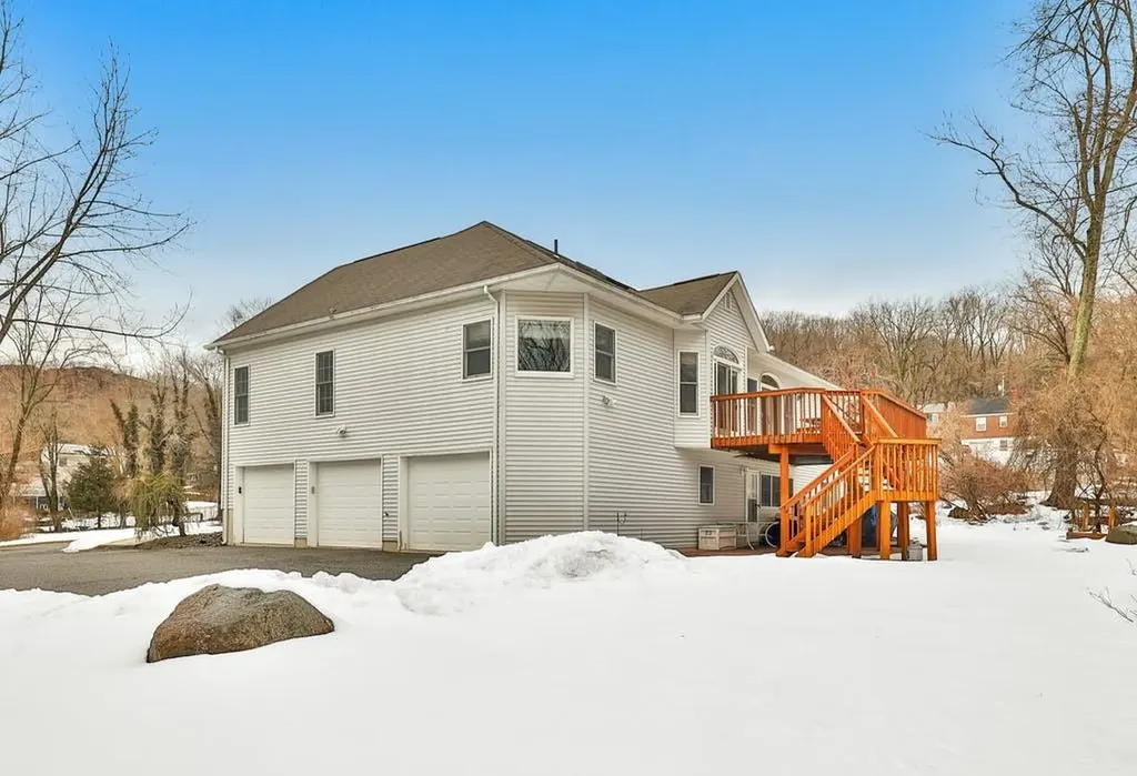 2 Nelson Lane Congers NY 10920