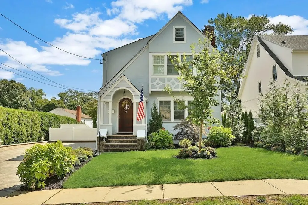 36 Central Drive Bronxville NY 10708