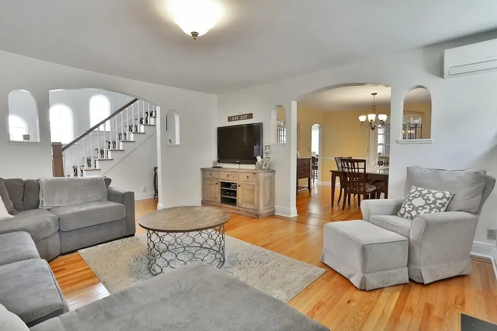 36 Central Drive Bronxville NY 10708