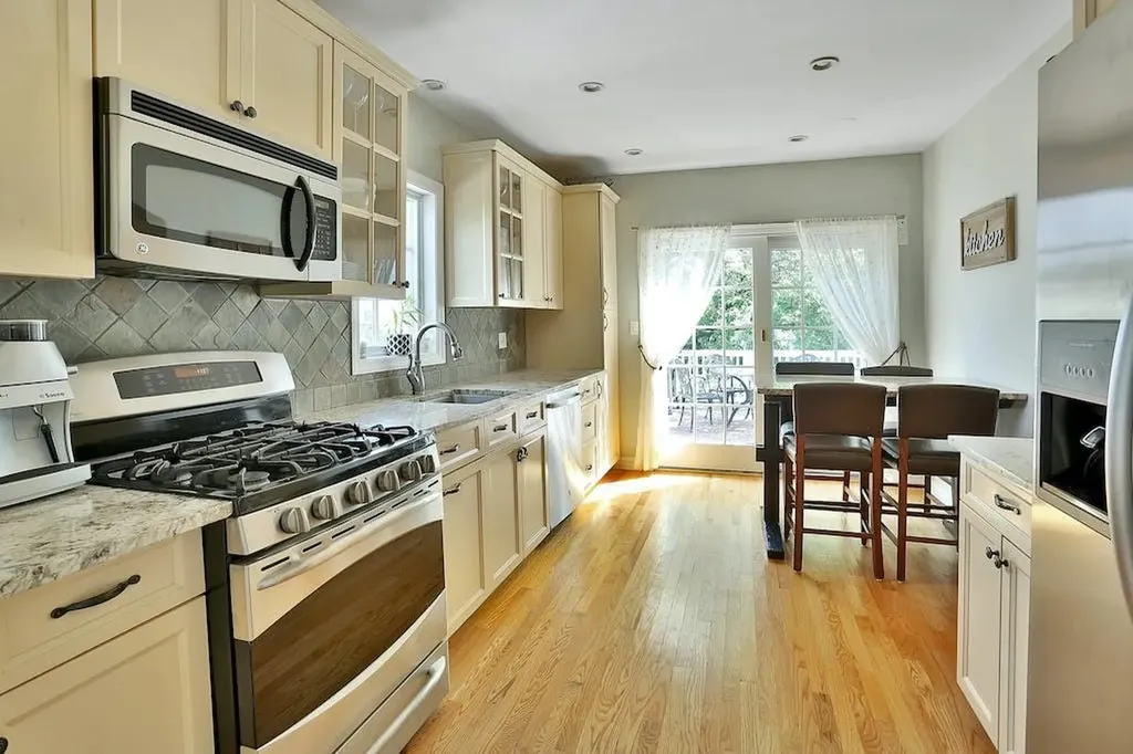 36 Central Drive Bronxville NY 10708