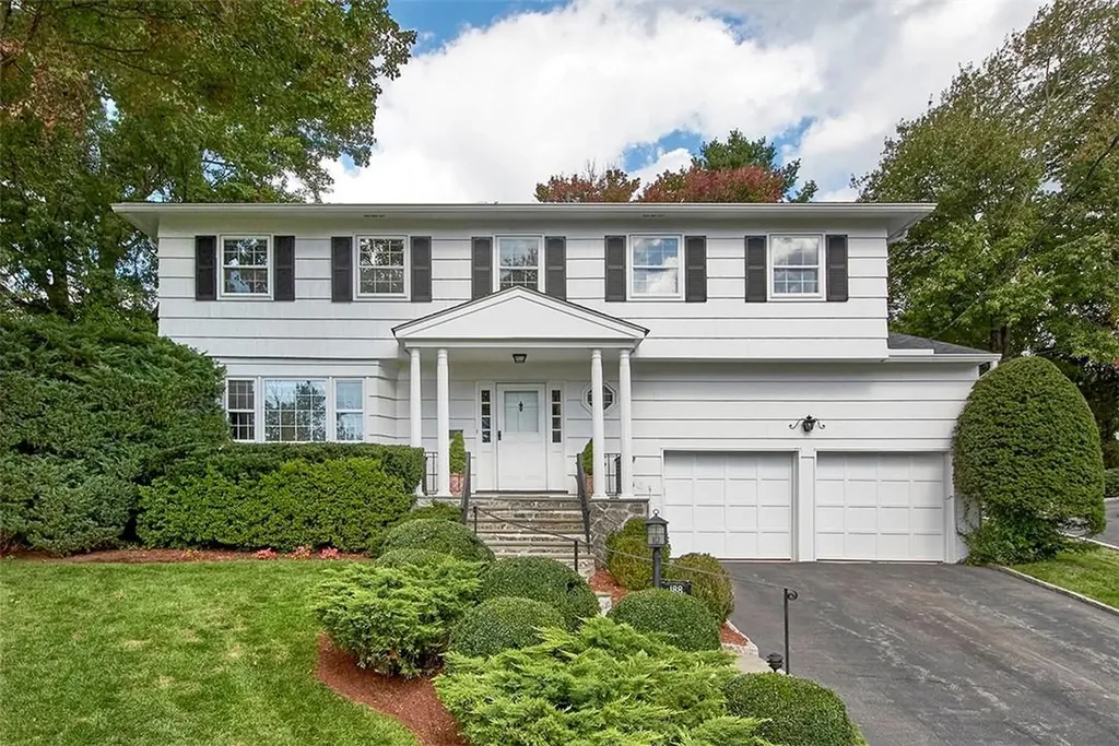 188 Country Ridge Drive Rye Brook NY 10573