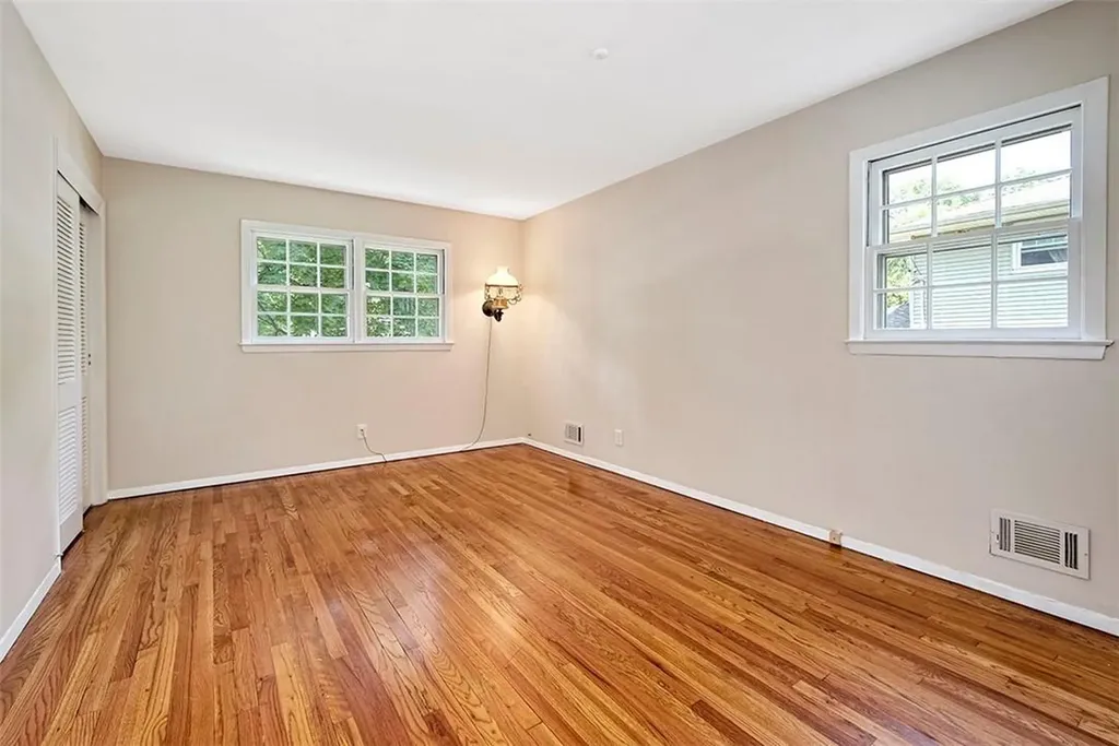 48 Reynal Road White Plains NY 10605
