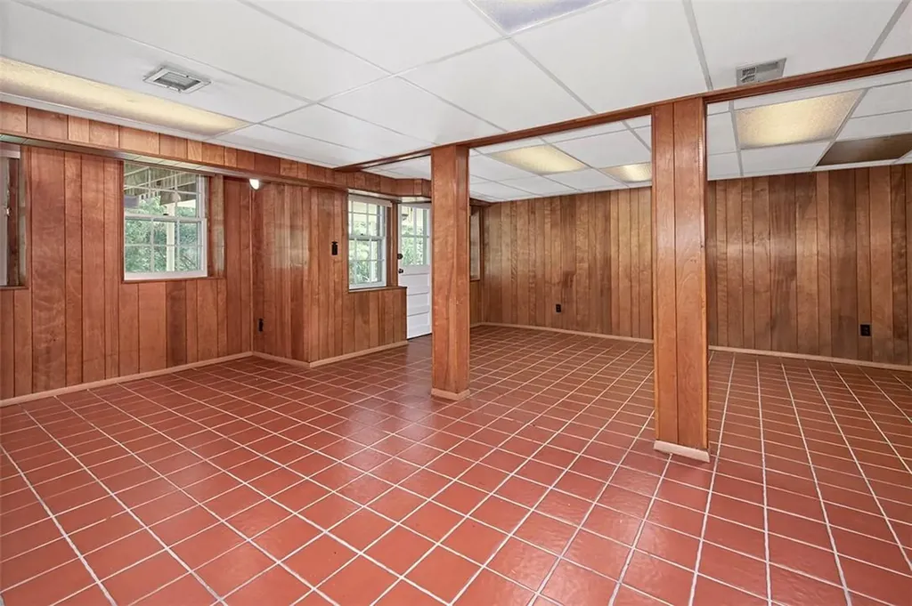 48 Reynal Road White Plains NY 10605