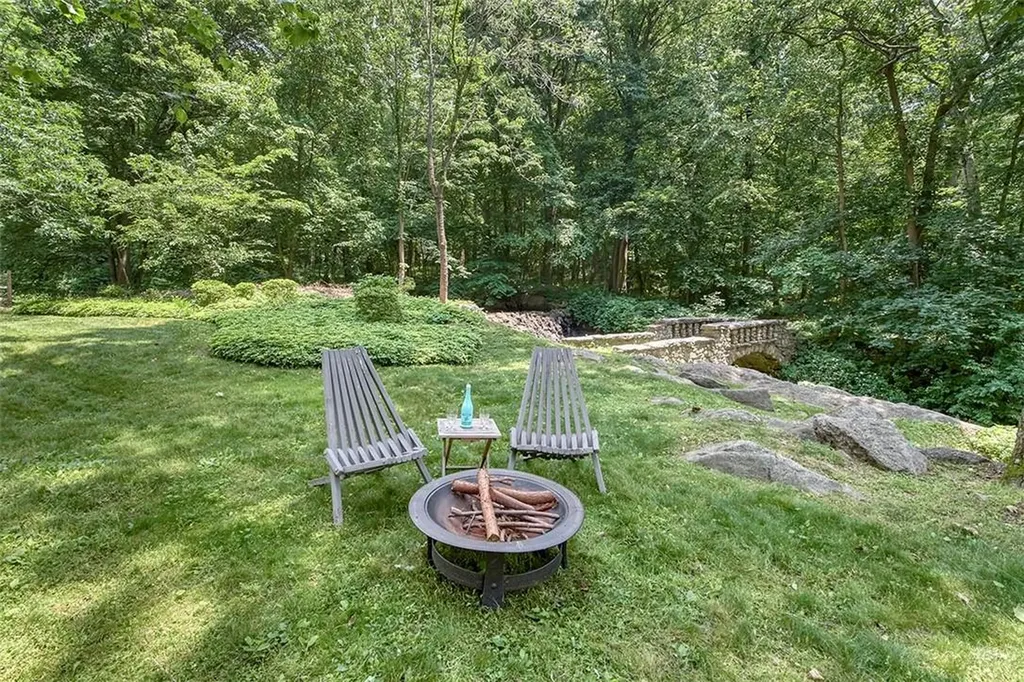 48 Reynal Road White Plains NY 10605