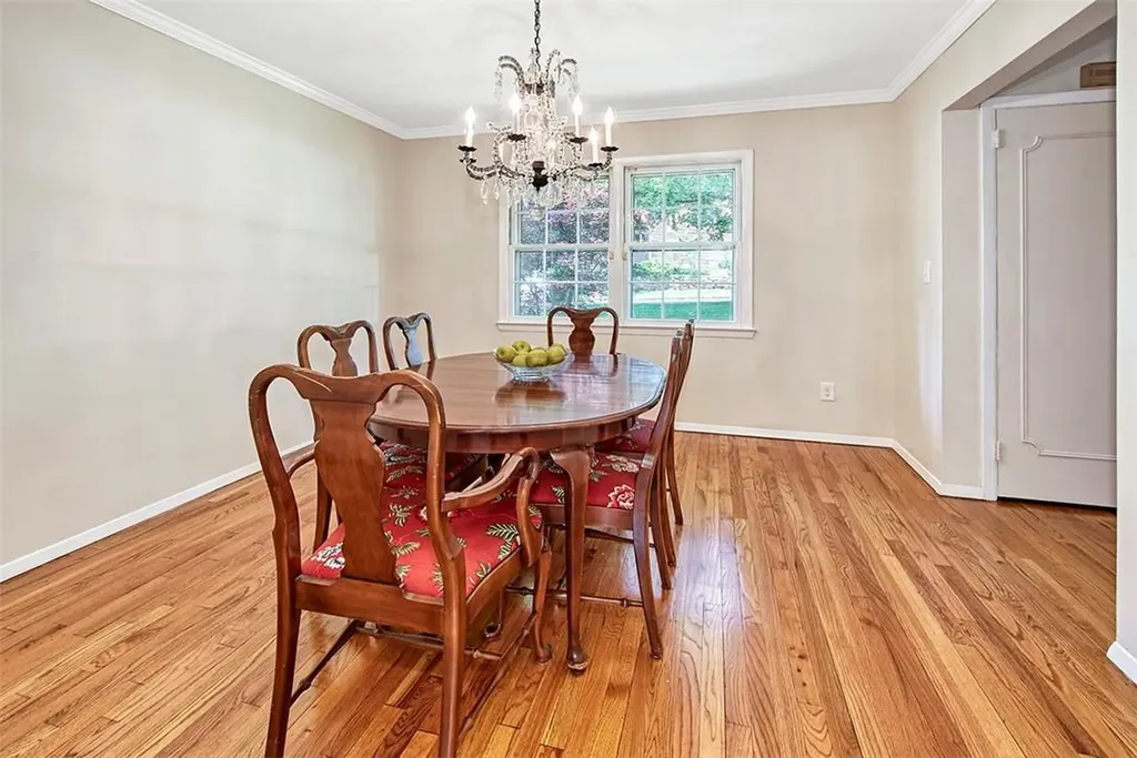 48 Reynal Road White Plains NY 10605