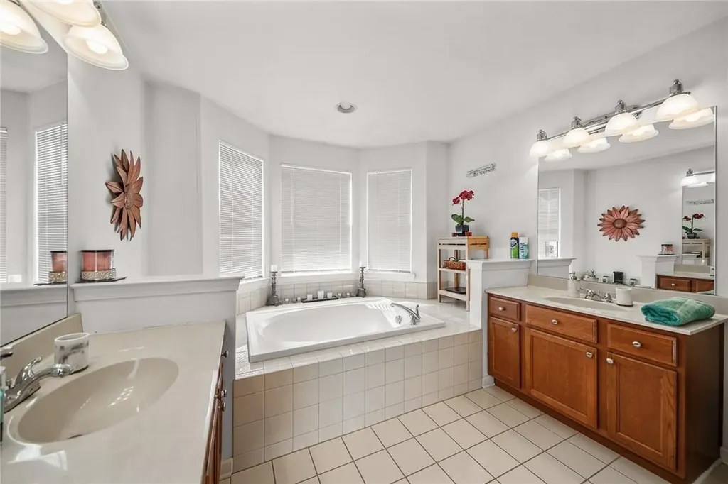 16 Cobblestone Lane Middletown NY 10940