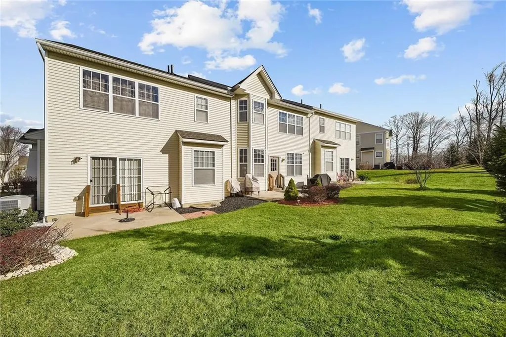 16 Cobblestone Lane Middletown NY 10940