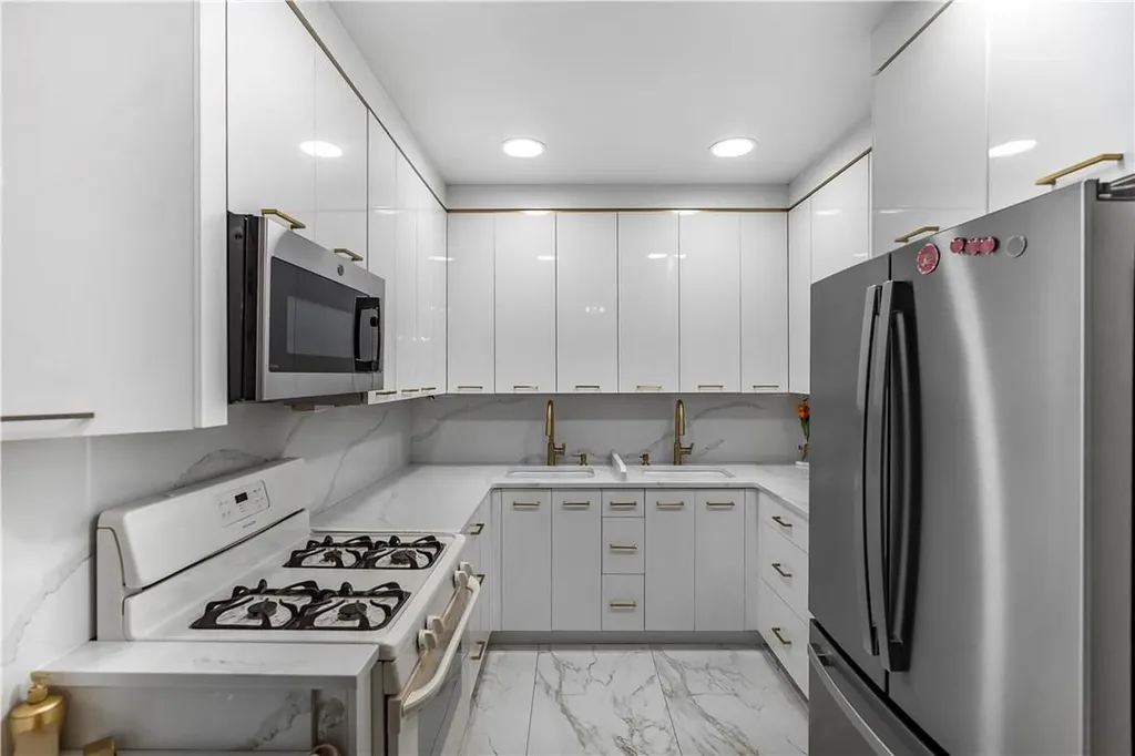 764 Kent Avenue Brooklyn NY 11249