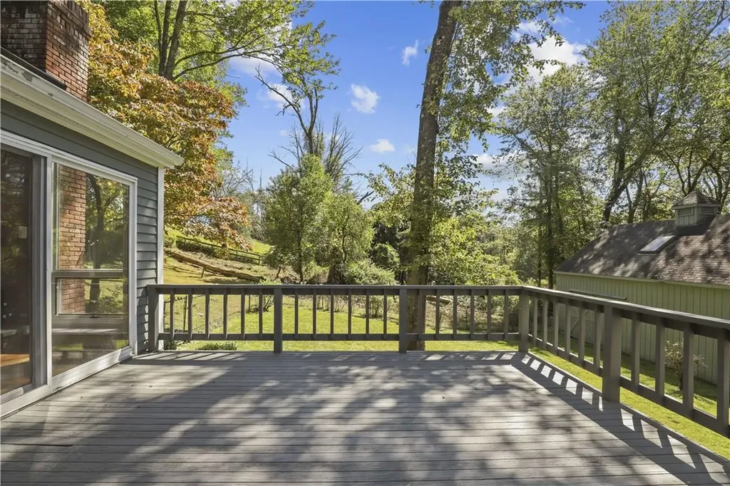 16 Longview Road South Salem NY 10590