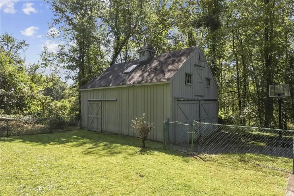 16 Longview Road South Salem NY 10590