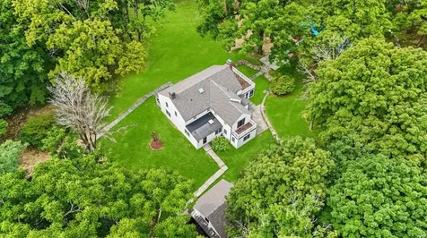 420 Nanny Hagen Road Thornwood NY 10594
