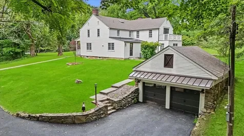 420 Nanny Hagen Road Thornwood NY 10594