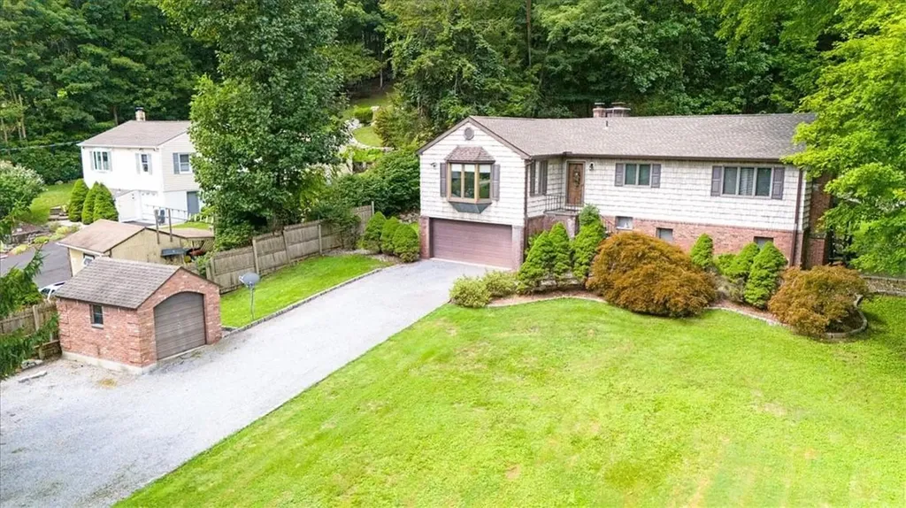 659 Sprout Brook Road Putnam Valley NY 10579