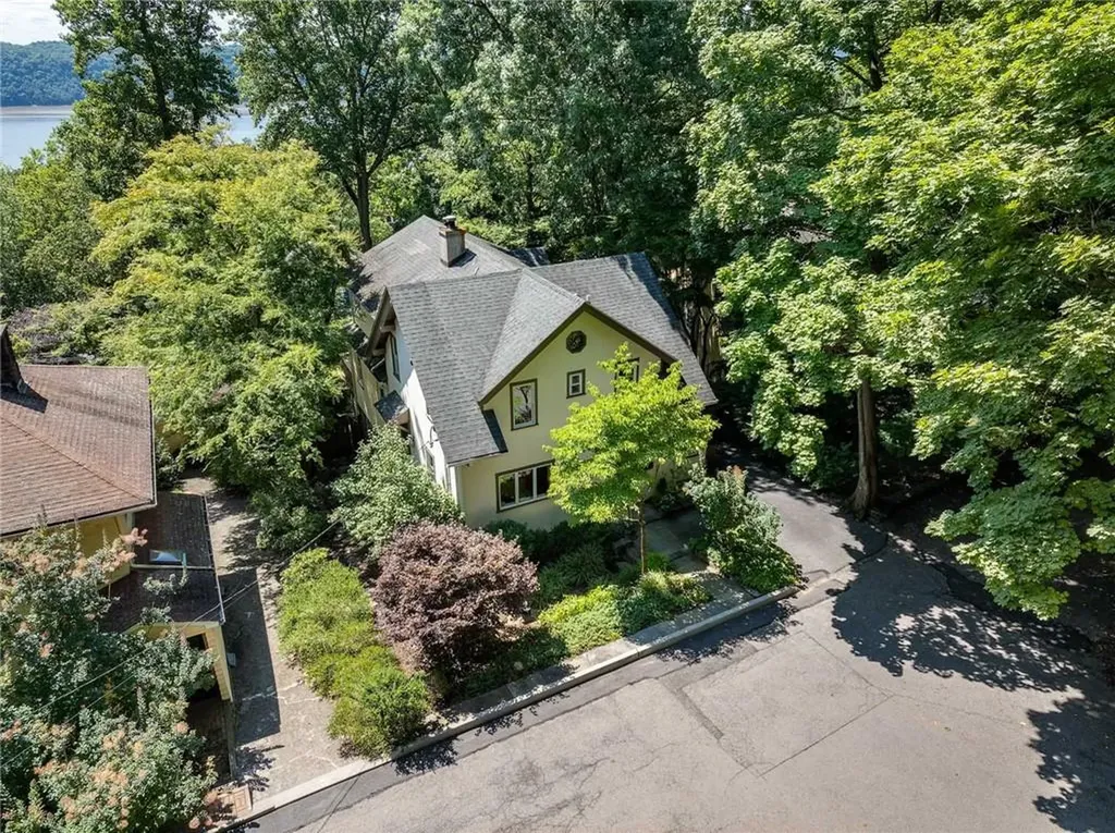 43 North Drive Dobbs Ferry NY 10522