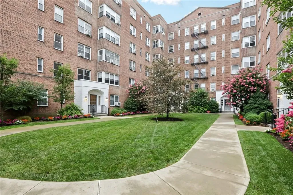 1 Bronxville Road Bronxville NY 10708