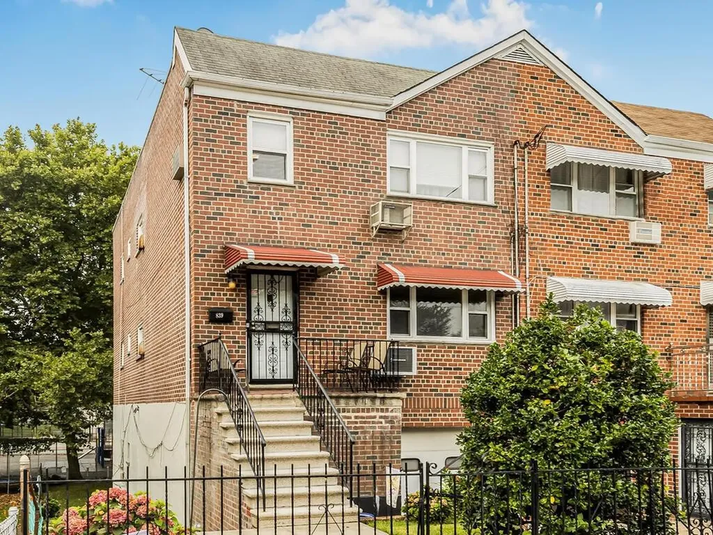 839 Swinton Avenue Bronx NY 10465
