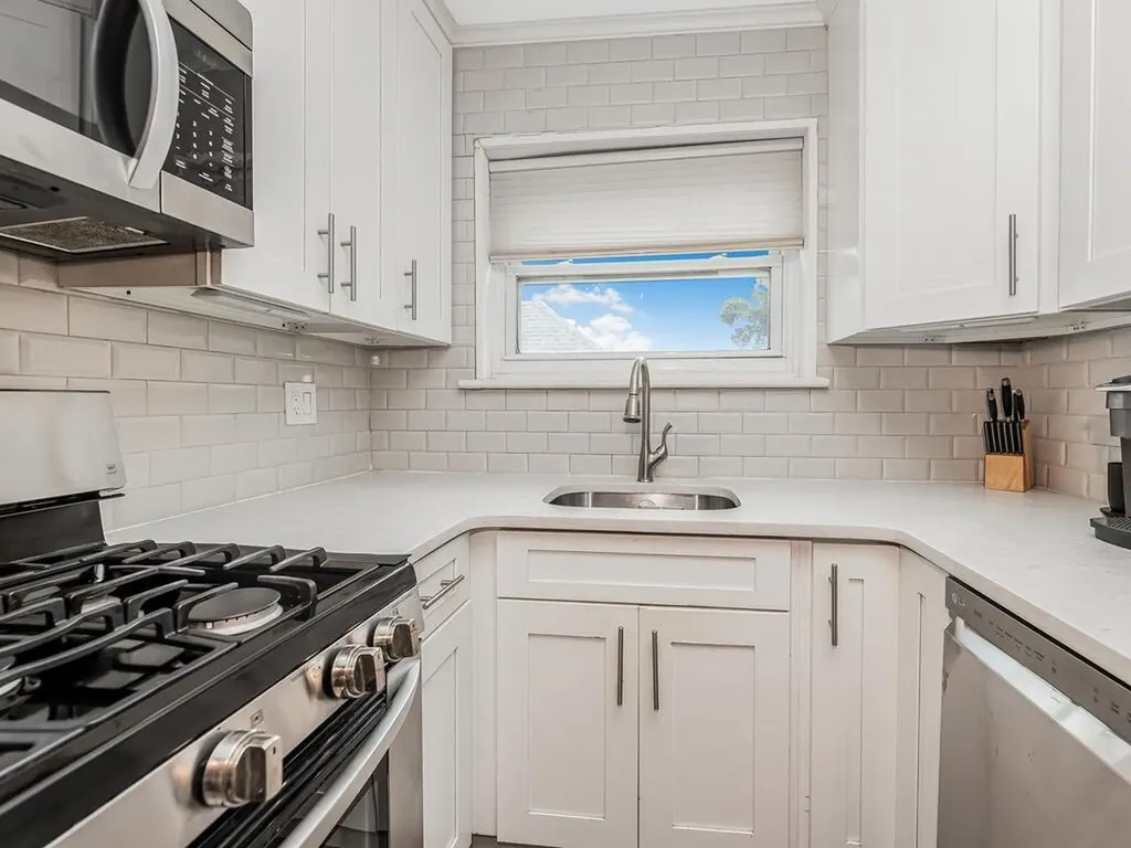 839 Swinton Avenue Bronx NY 10465