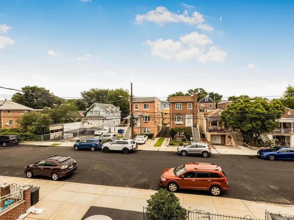 839 Swinton Avenue Bronx NY 10465