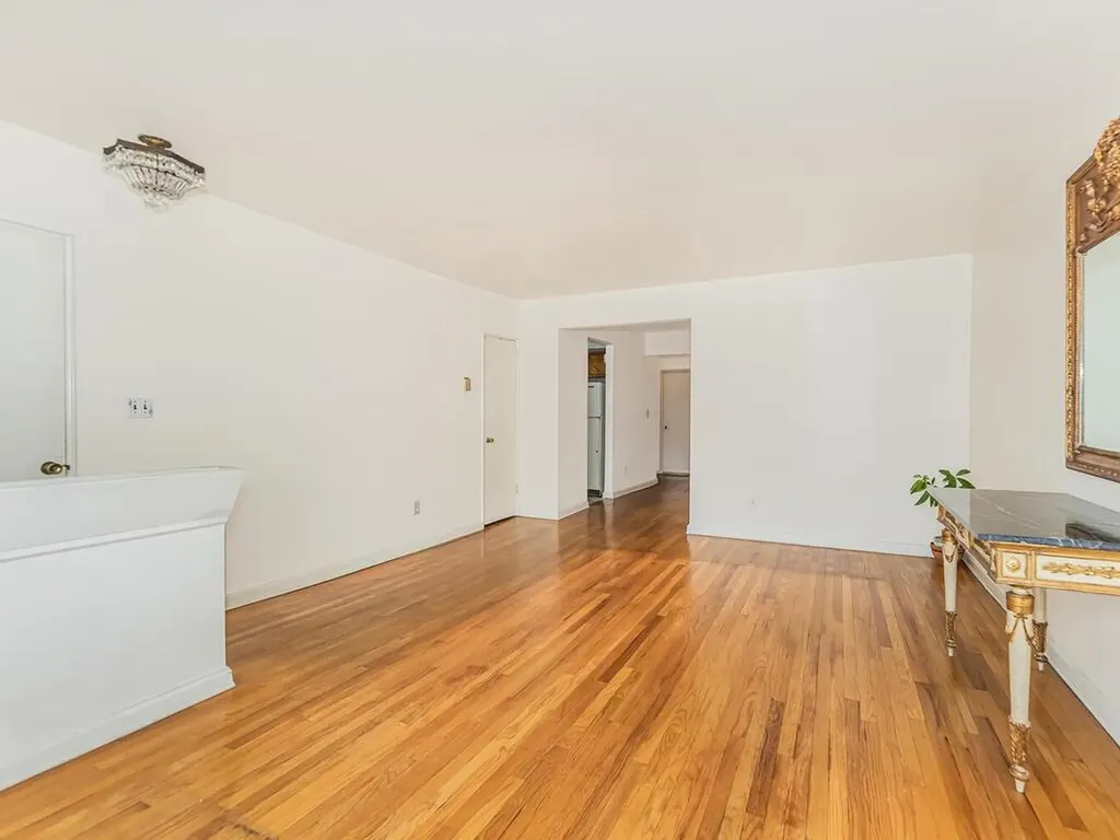 839 Swinton Avenue Bronx NY 10465