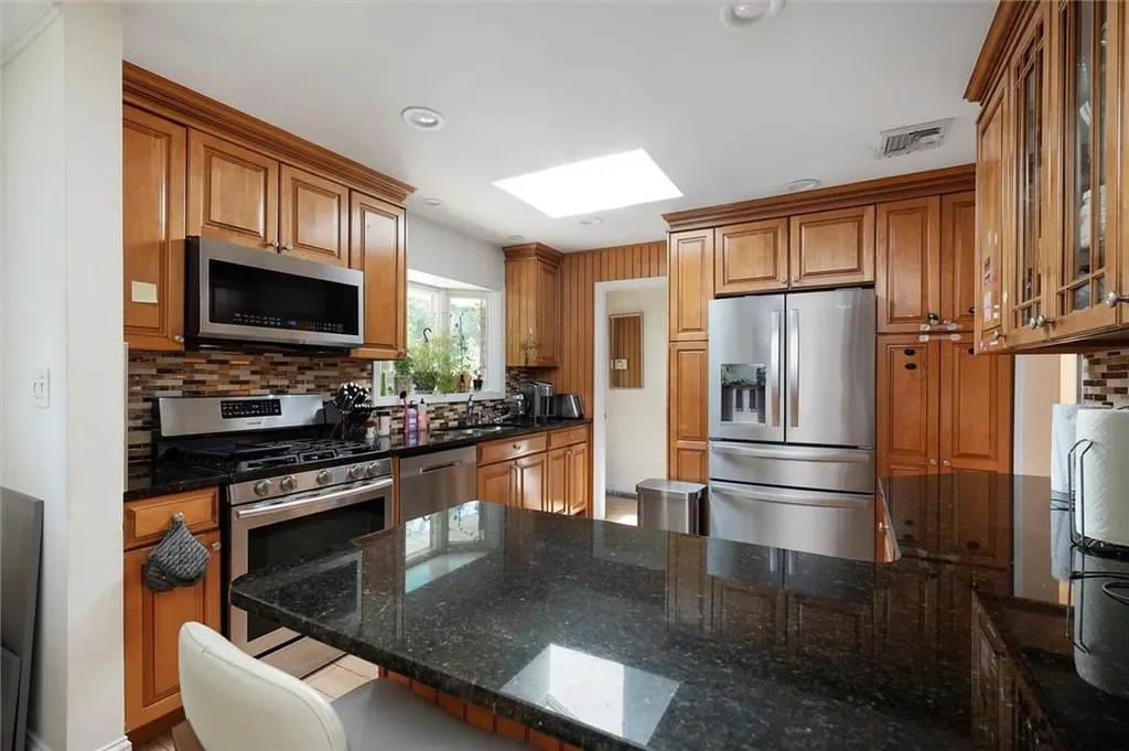 200 Willets Lane Jericho NY 11753
