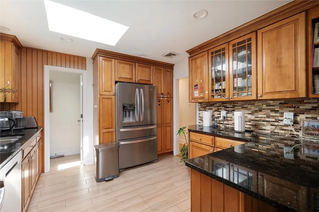 200 Willets Lane Jericho NY 11753