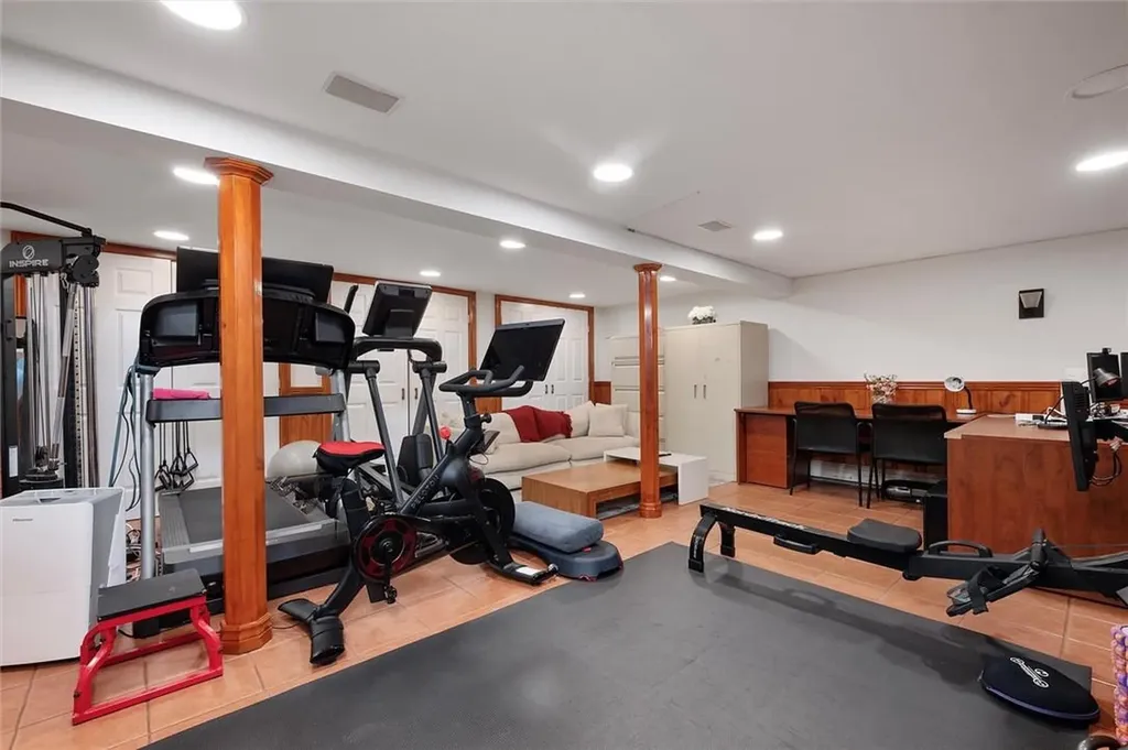 200 Willets Lane Jericho NY 11753