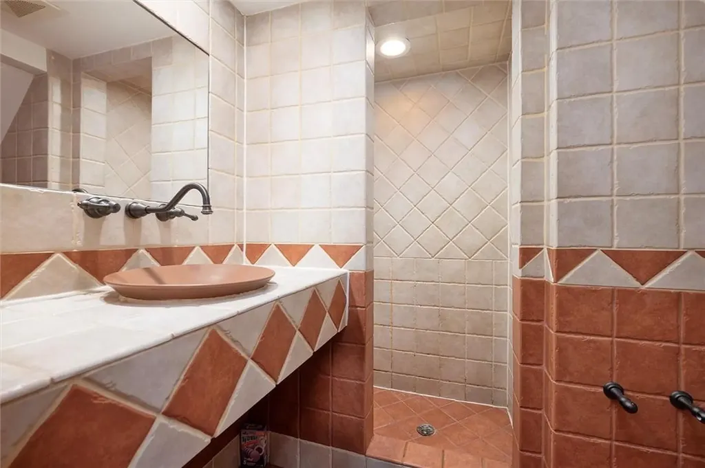 200 Willets Lane Jericho NY 11753
