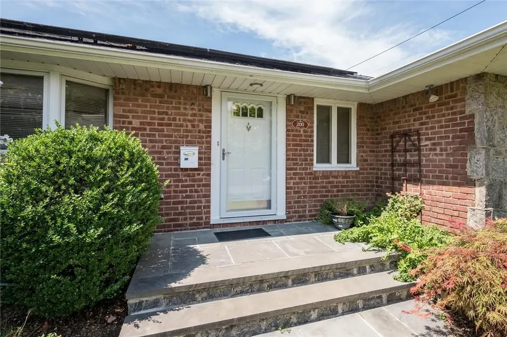 200 Willets Lane Jericho NY 11753