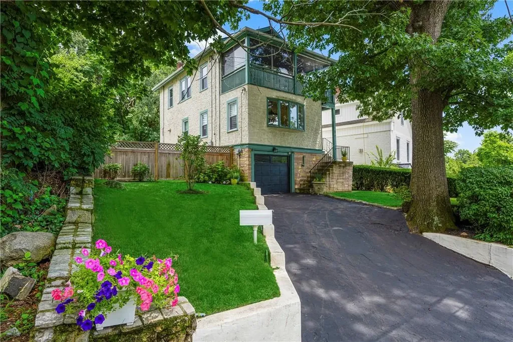 11 Harrison Drive Larchmont NY 10538