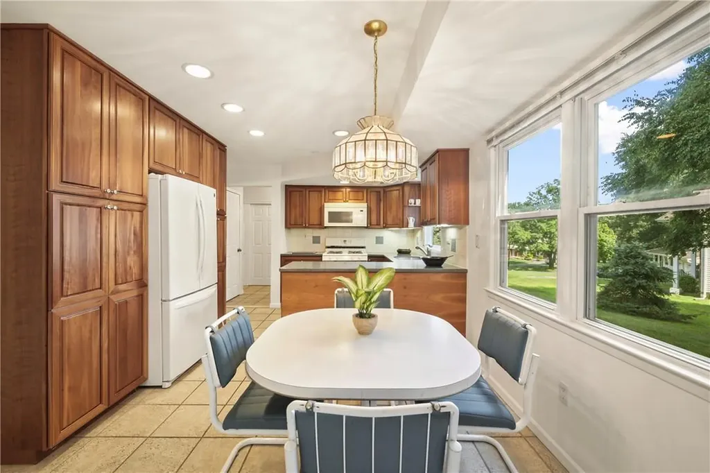 24 Mouacdie Drive Pearl River NY 10965