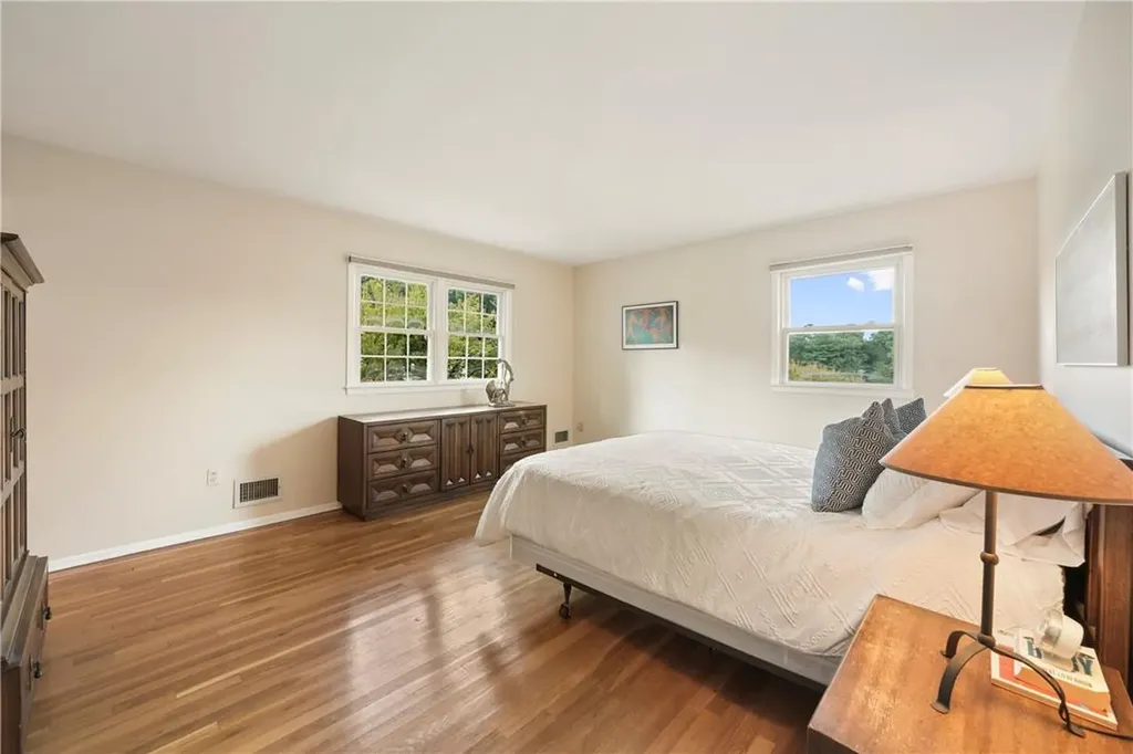 24 Mouacdie Drive Pearl River NY 10965
