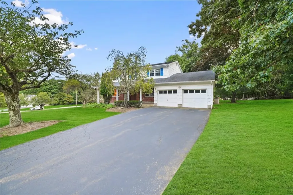 24 Mouacdie Drive Pearl River NY 10965