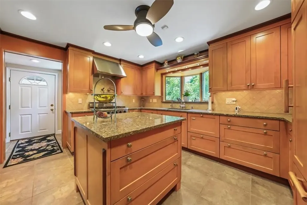 346 Shawangunk Road Middletown NY 10940