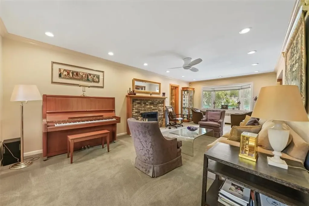 346 Shawangunk Road Middletown NY 10940