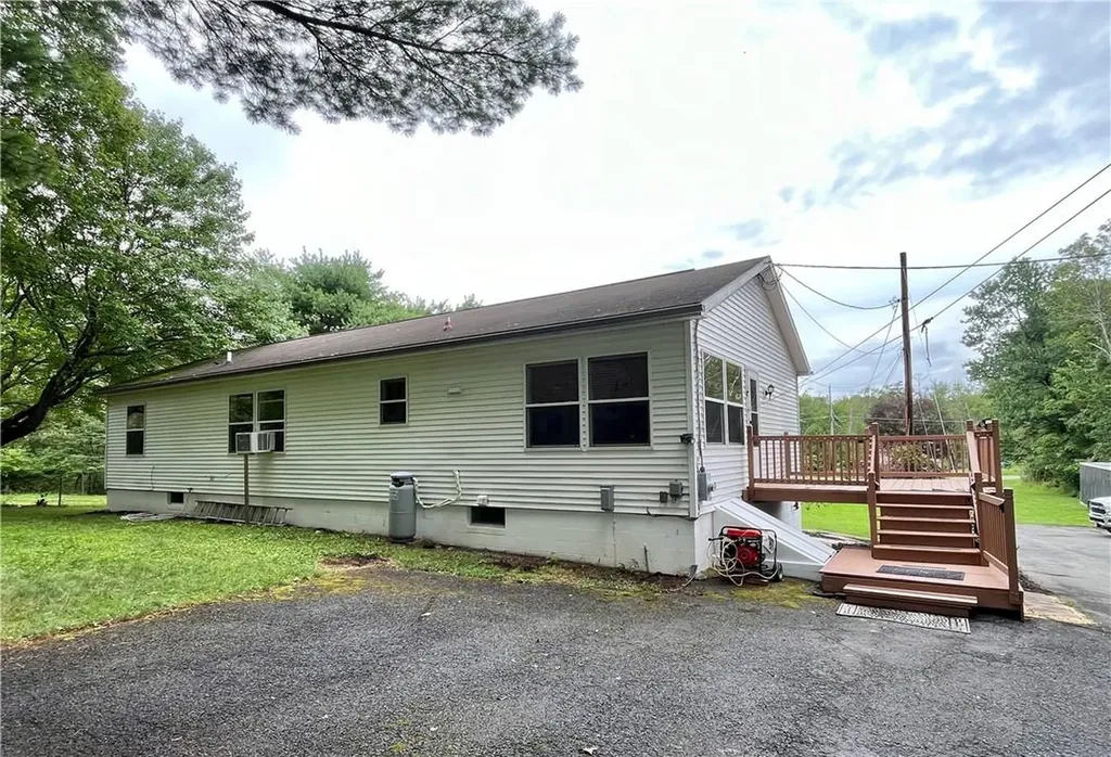 674 Dosen Road Middletown NY 10940