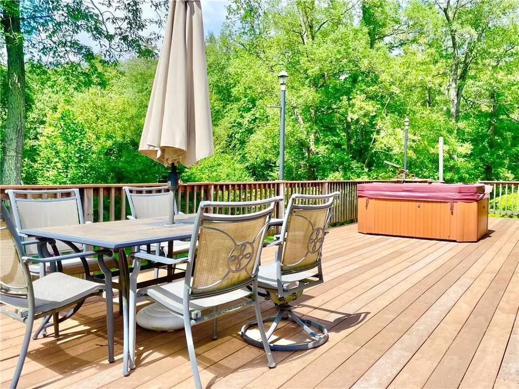 15 Rocky Mountain Way Holmes NY 12531
