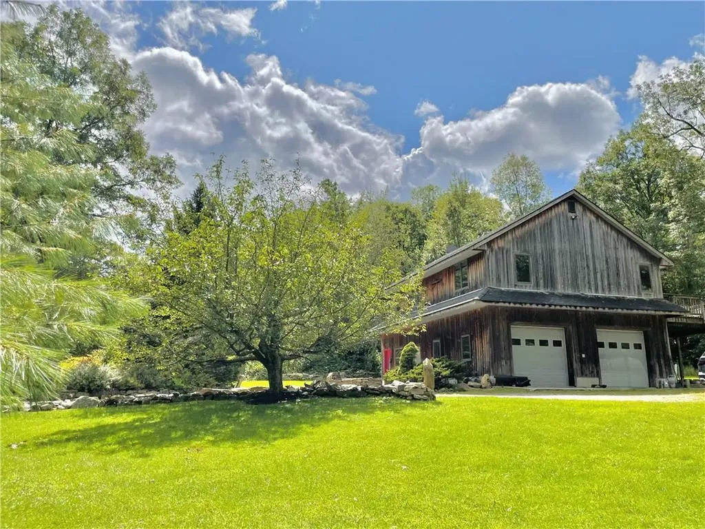 15 Rocky Mountain Way Holmes NY 12531