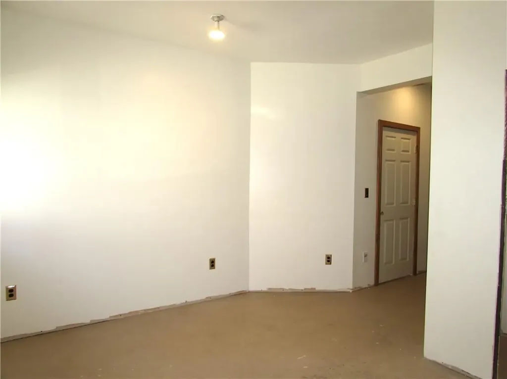 15 Rocky Mountain Way Holmes NY 12531