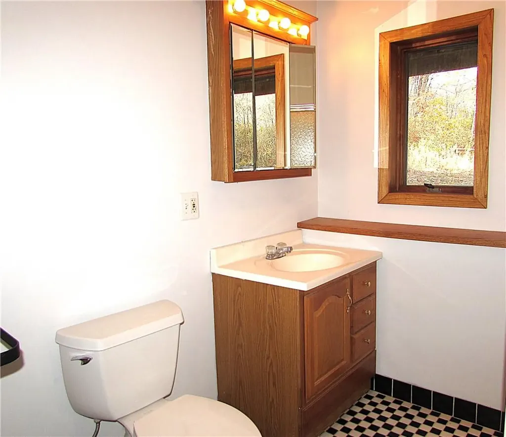 15 Rocky Mountain Way Holmes NY 12531