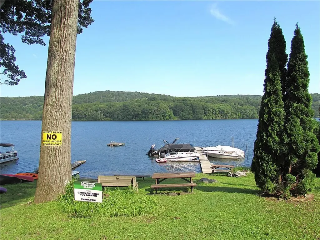 15 Rocky Mountain Way Holmes NY 12531