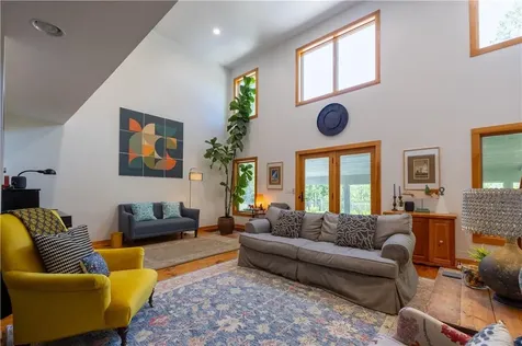 49 Mountain View Road Rhinebeck NY 12572