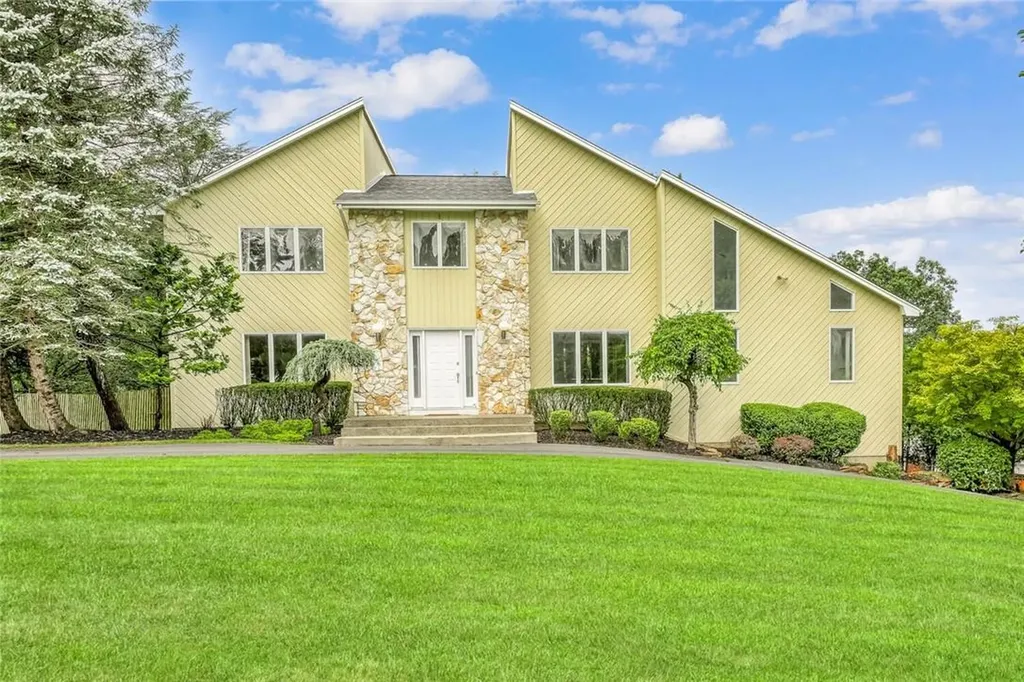 21 Waters Edge Congers NY 10920