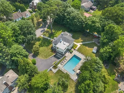 200 Lyncroft Road New Rochelle NY 10804