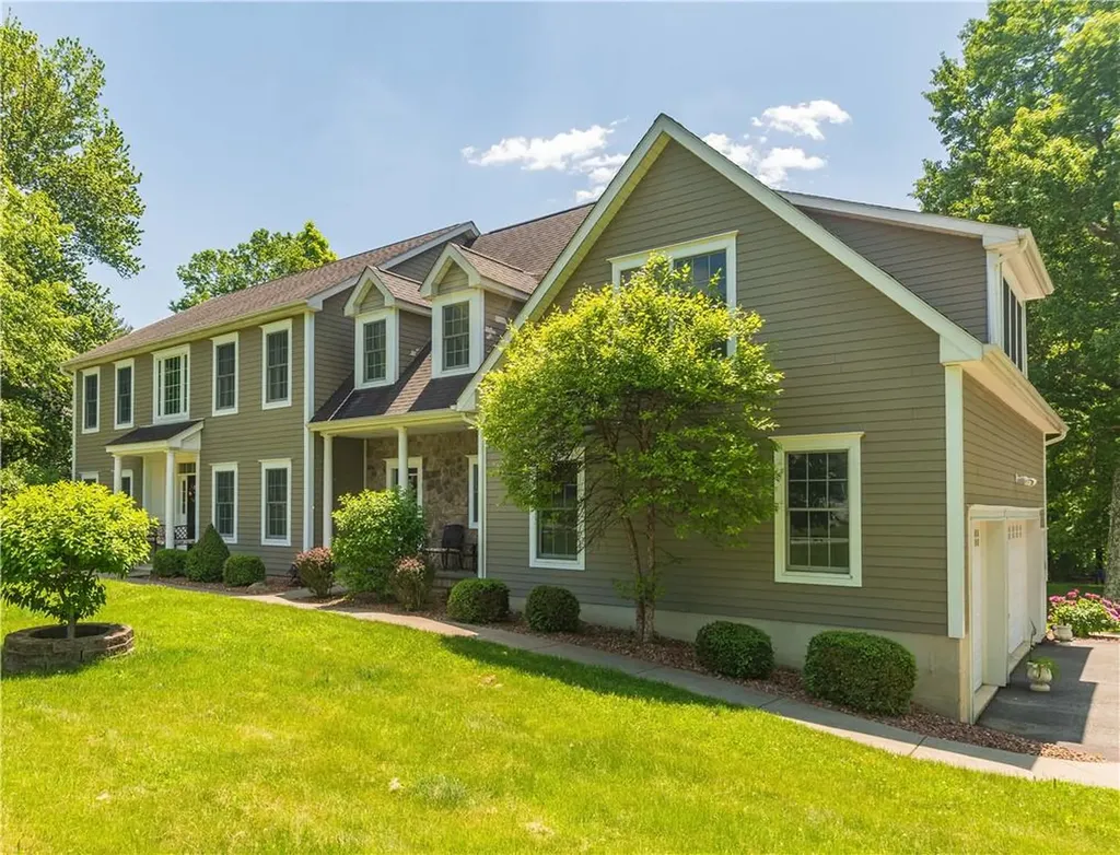 29 Woodview Road Poughkeepsie NY 12603