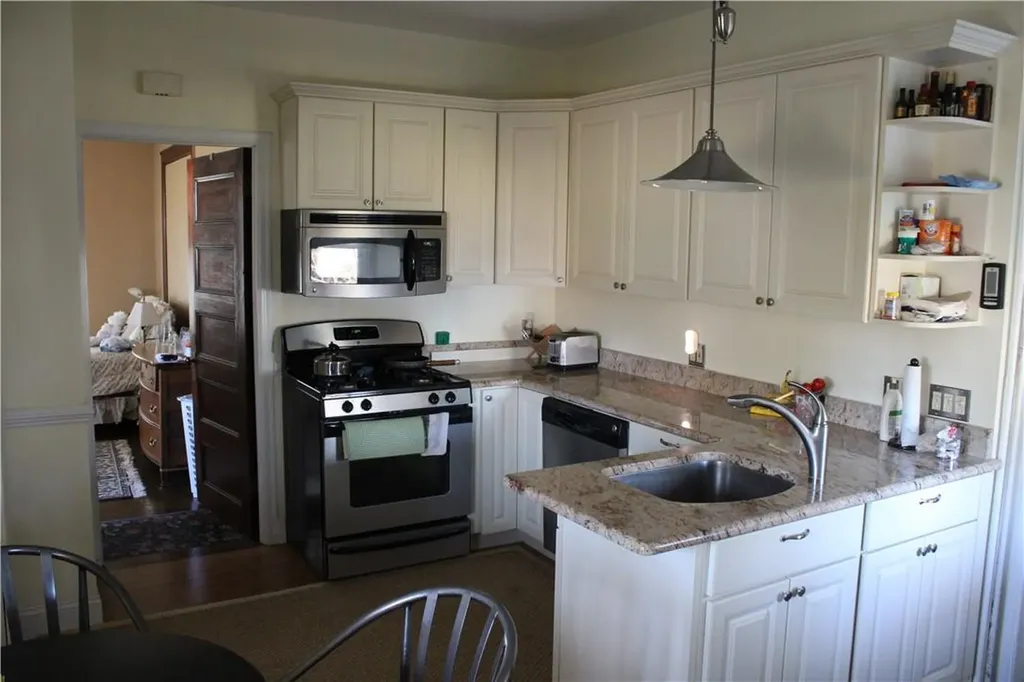 12 Lenox Avenue White Plains NY 10603