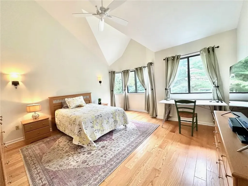 24 Westwood Circle Irvington NY 10533